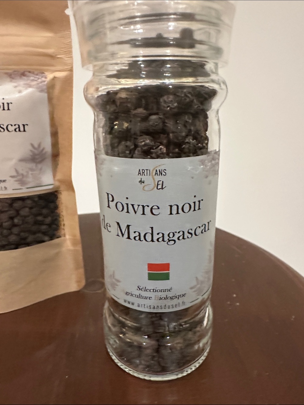 Poivre Noir de Madagascar - Black Pepper Pack & Grinder - Picture 2 of 6
